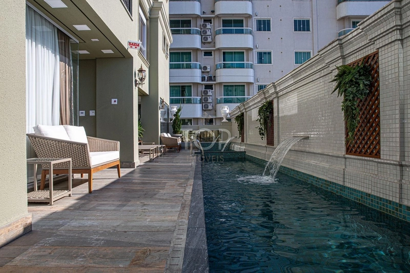 FINAMENTE MOBILIADO NA QUADRA DO MAR EM MEIA PRAIA: 16ª foto da galeria de imagens do imóvel