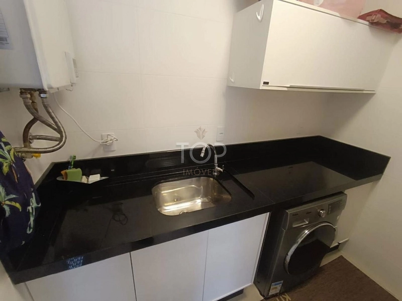 FINAMENTE MOBILIADO NA QUADRA DO MAR EM MEIA PRAIA: 9ª foto da galeria de imagens do imóvel