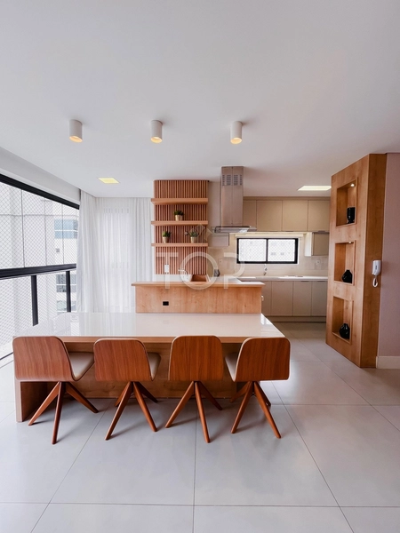 QUADRA MAR MOBILIADO EM MEIA PRAIA: 18ª foto da galeria de imagens do imóvel