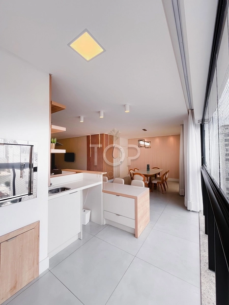 QUADRA MAR MOBILIADO EM MEIA PRAIA: 27ª foto da galeria de imagens do imóvel