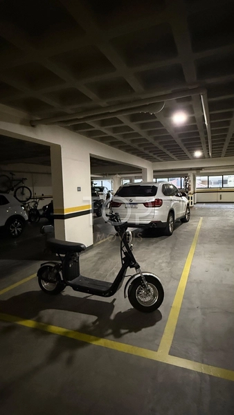 MOBILIADO EM MEIA PRAIA: 5ª foto da galeria de imagens do imóvel