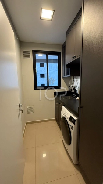 MOBILIADO EM MEIA PRAIA: 11ª foto da galeria de imagens do imóvel