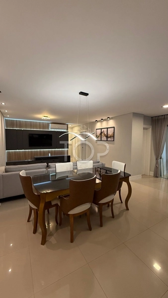 MOBILIADO EM MEIA PRAIA: 21ª foto da galeria de imagens do imóvel