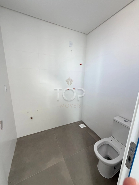 PRONTO PARA MORAR EM MEIA PRAIA: 28ª foto da galeria de imagens do imóvel