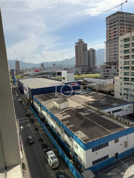 PRONTO PARA MORAR EM MEIA PRAIA: 22ª foto da galeria de imagens do imóvel