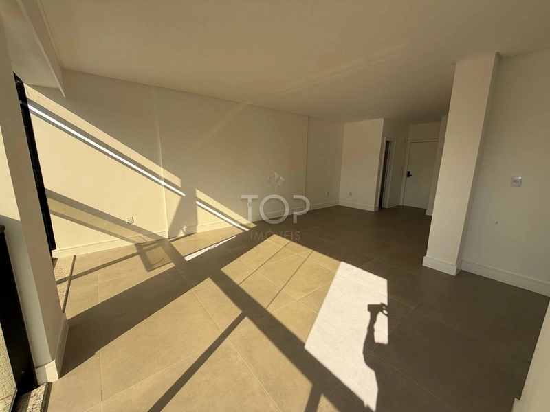 PRONTO PARA MORAR EM MEIA PRAIA: 23ª foto da galeria de imagens do imóvel