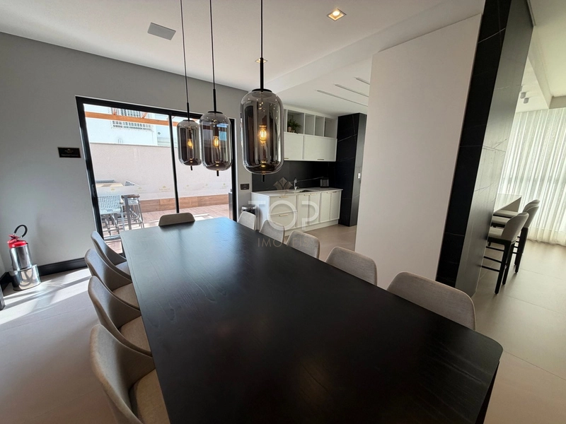 PRONTO PARA MORAR EM MEIA PRAIA: 14ª foto da galeria de imagens do imóvel