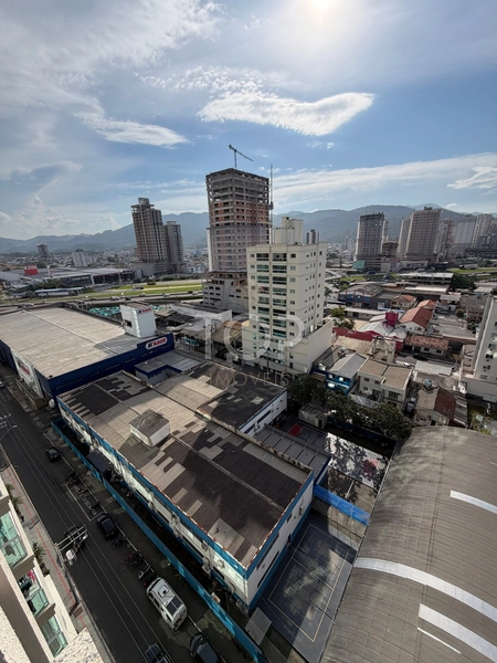 PRONTO PARA MORAR EM MEIA PRAIA: 22ª foto da galeria de imagens do imóvel