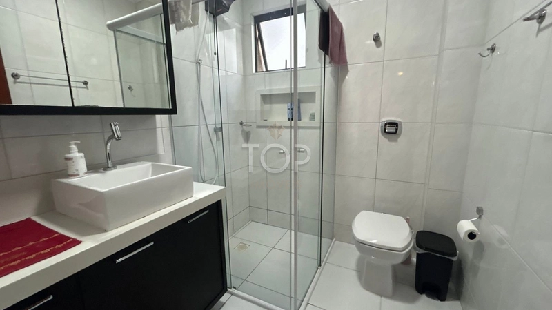 MOBILIADA EM MEIA PRAIA: 14ª foto da galeria de imagens do imóvel