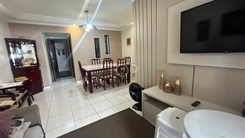 MOBILIADA EM MEIA PRAIA: 6ª foto da galeria de imagens do imóvel