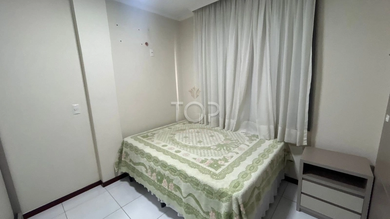 MOBILIADA EM MEIA PRAIA: 15ª foto da galeria de imagens do imóvel