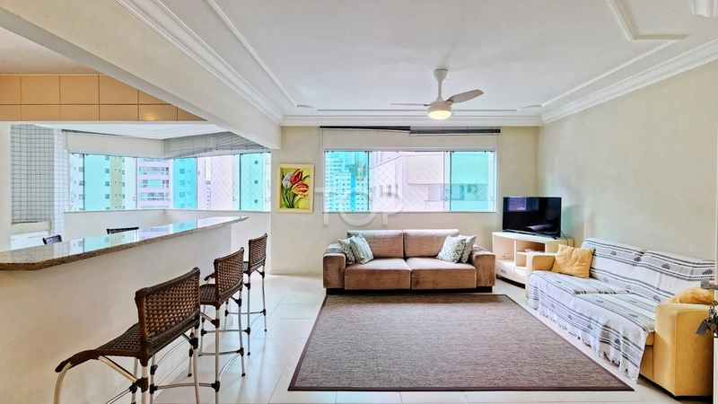 APARTAMENTO EM BALNEÁRIO CAMBORIÚ: 3ª foto da galeria de imagens do imóvel