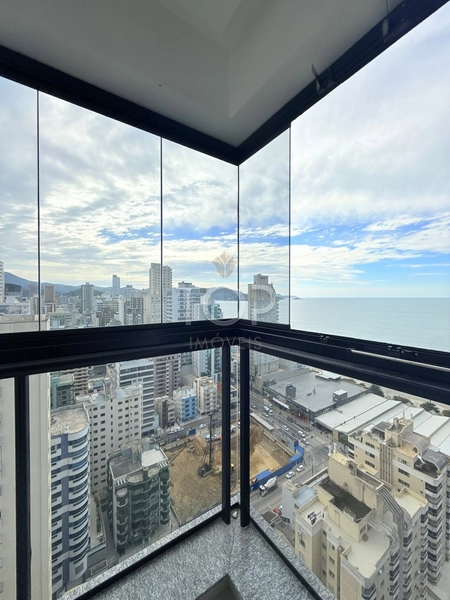 APARTAMENTO  4 SUÍTES EM MEIA PRAIA: 1ª foto da galeria de imagens do imóvel