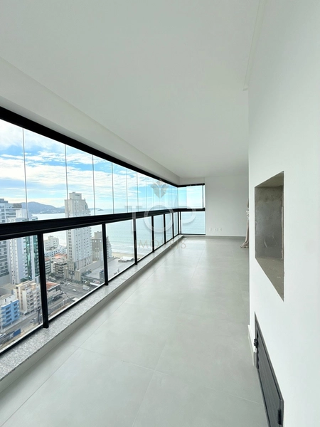 APARTAMENTO  4 SUÍTES EM MEIA PRAIA: 4ª foto da galeria de imagens do imóvel