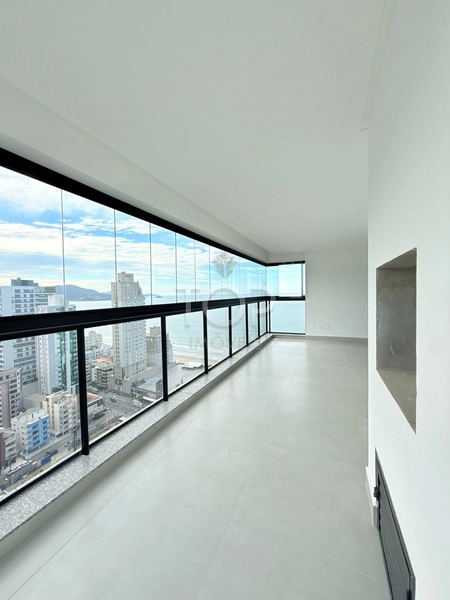APARTAMENTO  4 SUÍTES EM MEIA PRAIA: 5ª foto da galeria de imagens do imóvel