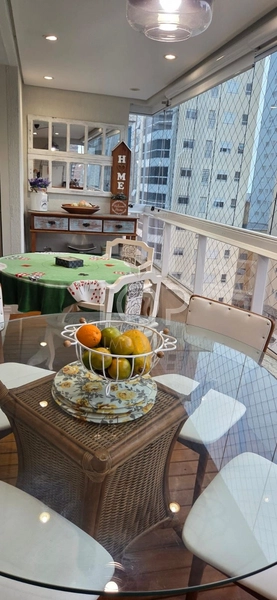 APARTAMENTO 3 SUITES EM MEIA PRAIA: 20ª foto da galeria de imagens do imóvel