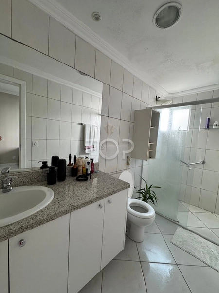 Apartamento à venda em Meia Praia.: 3ª foto da galeria de imagens do imóvel