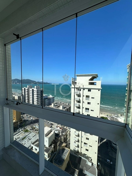 PRONTO PARA MORAR EM MEIA PRAIA, COM VISTA PARA O MAR: 1ª foto da galeria de imagens do imóvel