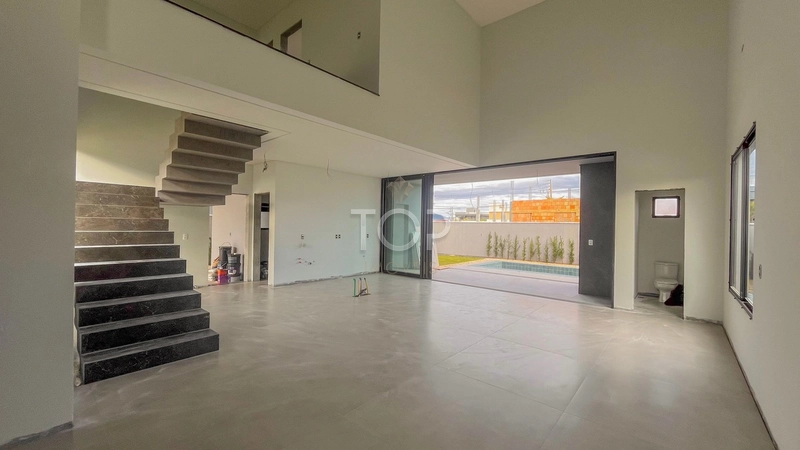 Casa Alto Padrão - Condomínio Fechado - Tijucas: 2ª foto da galeria de imagens do imóvel