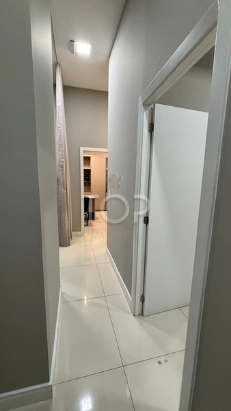 SALA COMERCIAL MOBILIADA EM MEIA PRAIA: 9ª foto da galeria de imagens do imóvel
