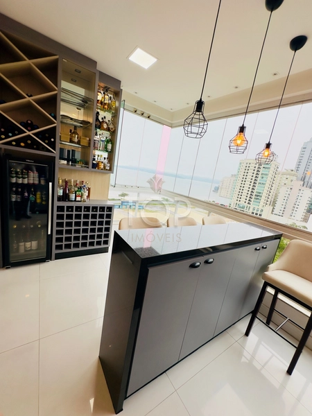 APARTAMENTO 4 SUÍTES QUADRA MAR ITAPEMA MEIA PRAIA: 3ª foto da galeria de imagens do imóvel