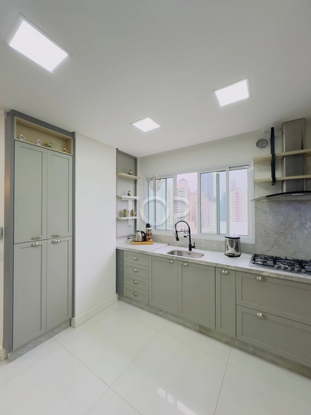 APARTAMENTO 4 SUÍTES QUADRA MAR ITAPEMA MEIA PRAIA: 11ª foto da galeria de imagens do imóvel