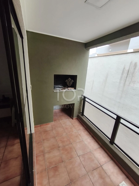 Apartamento mobiliado à 150 metros do mar em Meia Praia: 10ª foto da galeria de imagens do imóvel