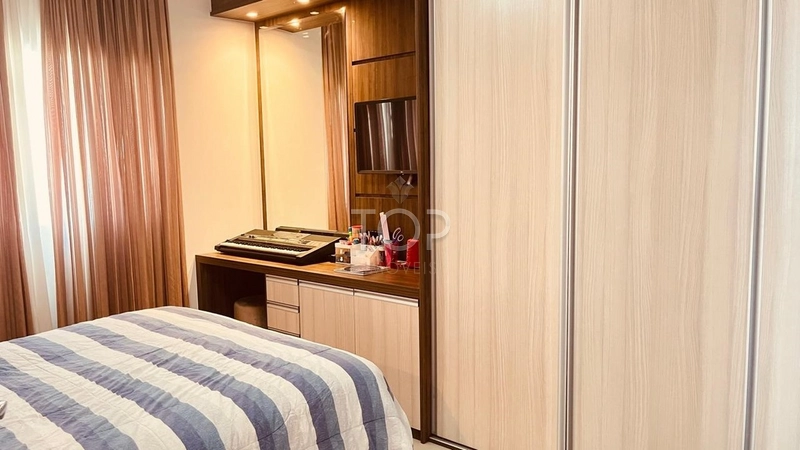 1 Apartamento por andar mobiliado em Balneário Camboriú: 2ª foto da galeria de imagens do imóvel