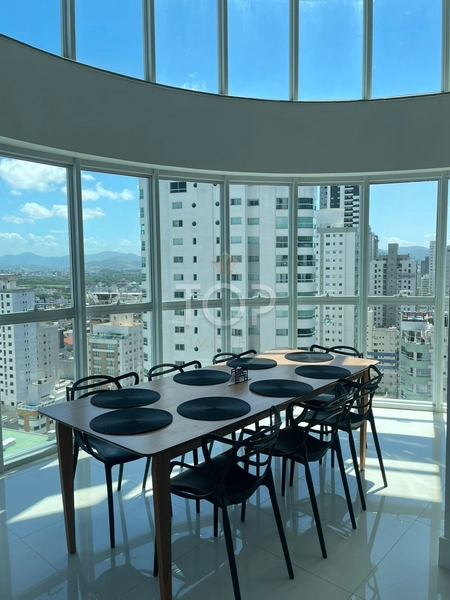 Duplex - Balneário Camboriú: 2ª foto da galeria de imagens do imóvel