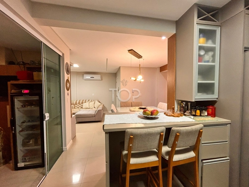 APARTAMENTO PRONTO ITAPEMA, MOBILIADO MEIA PRAIA: 1ª foto da galeria de imagens do imóvel
