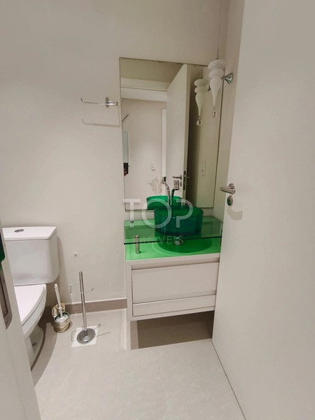 Apartamento mobiliado e com vista mar em Meia Praia: 13ª foto da galeria de imagens do imóvel
