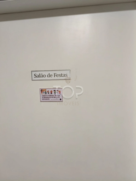 Apartamento mobiliado e com vista mar em Meia Praia: 9ª foto da galeria de imagens do imóvel