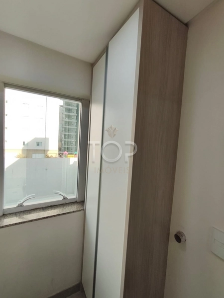 Apartamento mobiliado e com vista mar em Meia Praia: 8ª foto da galeria de imagens do imóvel