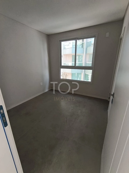 1 Apartamento por andar na quadra mar em Meia Praia: 5ª foto da galeria de imagens do imóvel