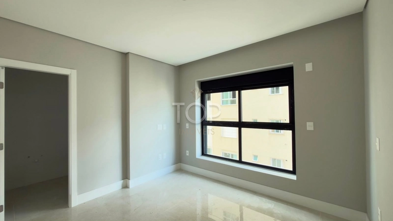 APARTAMENTO ALTO PADRÃO COM VISTA PARA O MAR EM MEIA PRAIA: 21ª foto da galeria de imagens do imóvel