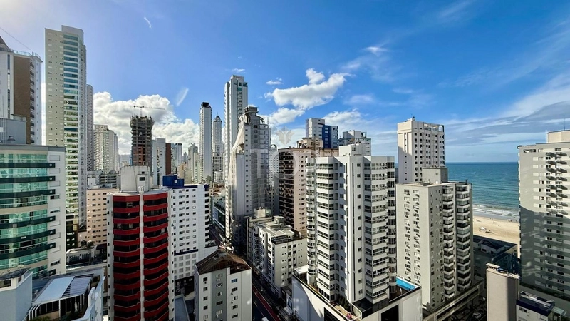 4 dormitórios, mobiliado a 150 metros do mar em Balneário Camboriú: 17ª foto da galeria de imagens do imóvel