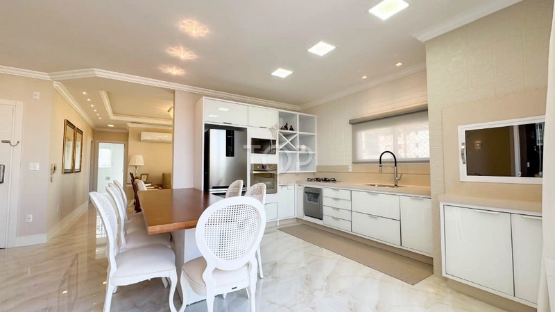 Cobertura Duplex na Quadra Mar em Meia Praia, finamente mobiliada!: 31ª foto da galeria de imagens do imóvel