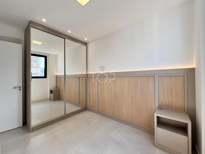 APARTAMENTO SEMI-MOBILIADO EM ITAPEMA: 13ª foto da galeria de imagens do imóvel