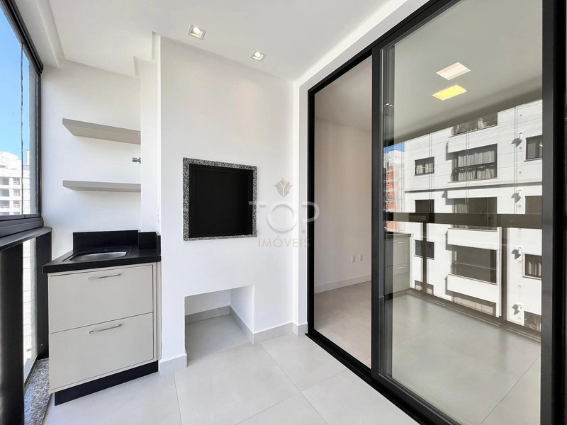APARTAMENTO SEMI-MOBILIADO EM ITAPEMA: 9ª foto da galeria de imagens do imóvel