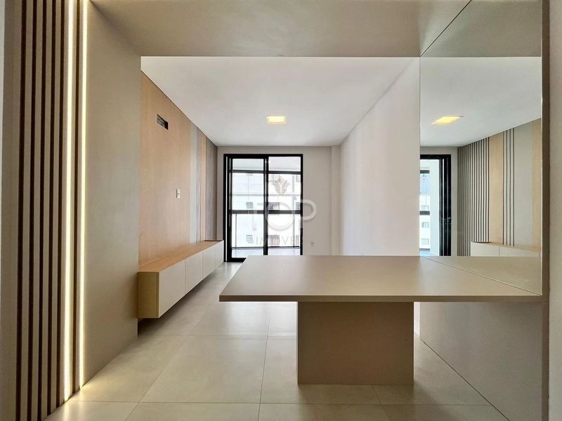APARTAMENTO SEMI-MOBILIADO EM ITAPEMA: 3ª foto da galeria de imagens do imóvel