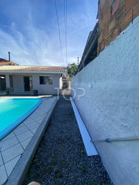 EXCELENTE  CASA EM PORTO BELO: 3ª foto da galeria de imagens do imóvel