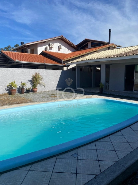 EXCELENTE  CASA EM PORTO BELO: 1ª foto da galeria de imagens do imóvel