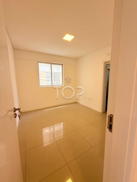 APARTAMENTO PRONTO EM ITAPEMA: 3ª foto da galeria de imagens do imóvel