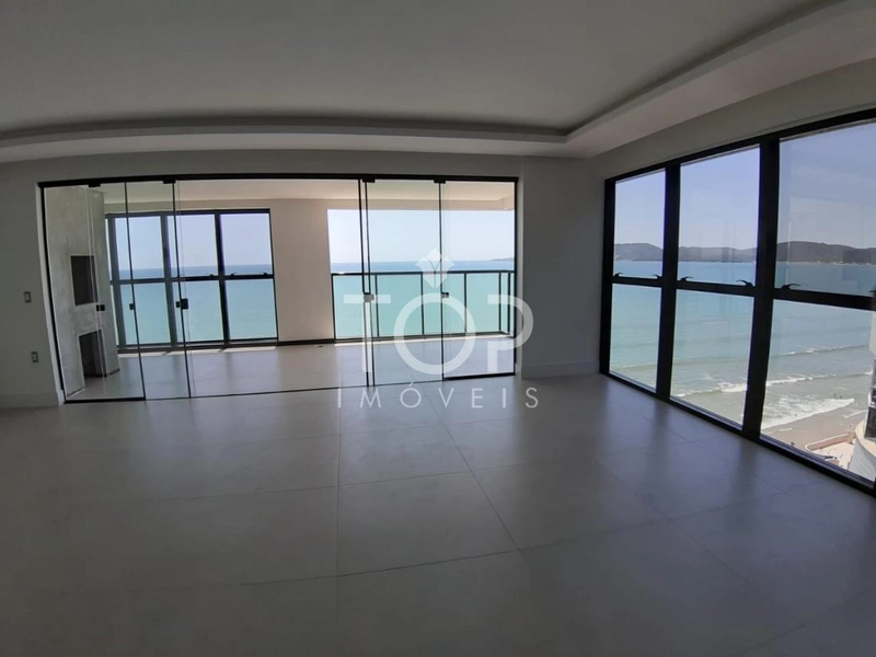 04 SUITES NA QUADRA DO MAR!!: 1ª foto da galeria de imagens do imóvel