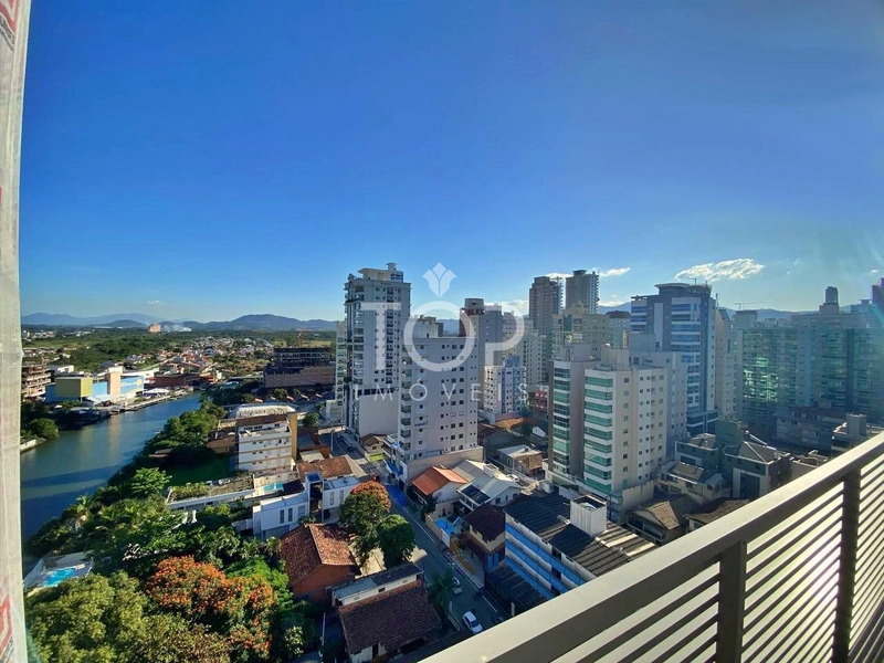 APARTAMENTO COM 4 SUÍTES NA QUADRA DO MAR: 3ª foto da galeria de imagens do imóvel