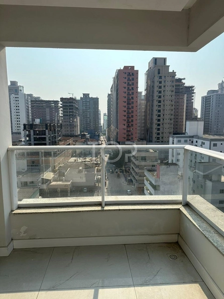 APARTAMENTO SEMI MOBILIADO EM ITAPEMA: 1ª foto da galeria de imagens do imóvel