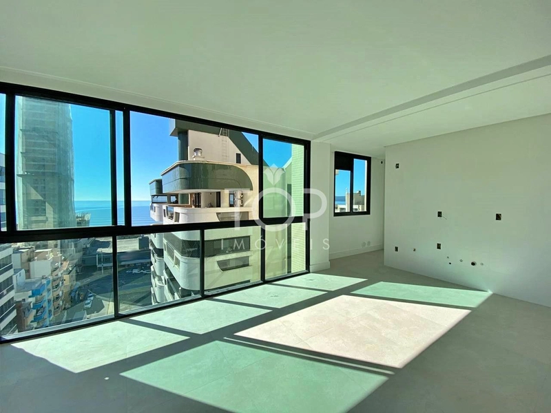 APARTAMENTO PRONTO 3 SUITES PERTINHO DA PRAIA: 1ª foto da galeria de imagens do imóvel