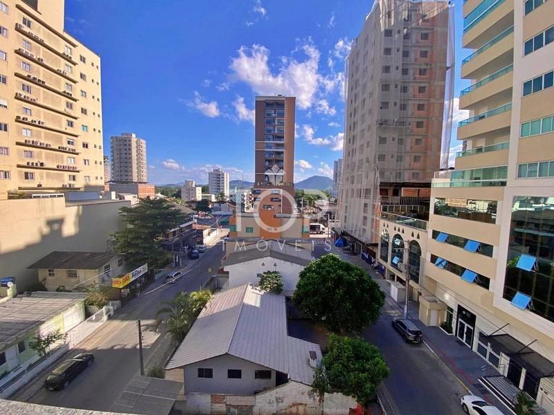 APARTAMENTO MOBILIADO E EQUIPADO EM MEIA PRAIA: 8ª foto da galeria de imagens do imóvel