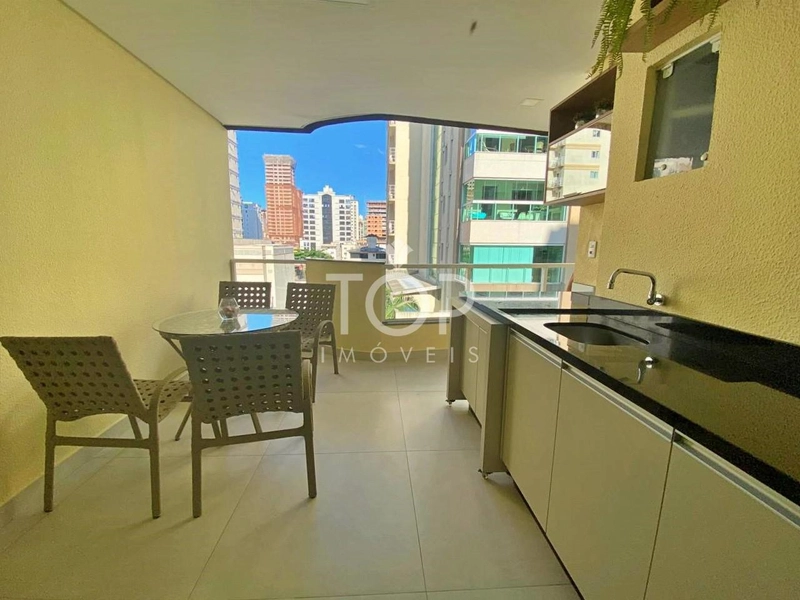 APARTAMENTO MOBILIADO E EQUIPADO EM MEIA PRAIA: 18ª foto da galeria de imagens do imóvel