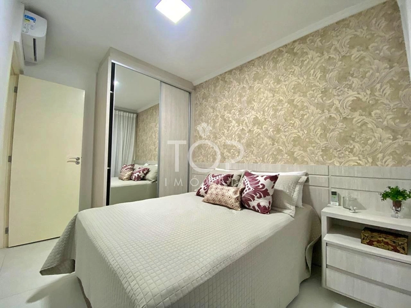 APARTAMENTO MOBILIADO E EQUIPADO EM MEIA PRAIA: 18ª foto da galeria de imagens do imóvel